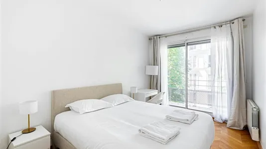 Apartments in Paris 16ème arrondissement (South) - photo 3