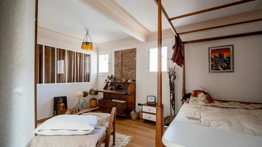 Apartments in Madrid Centro - photo 2