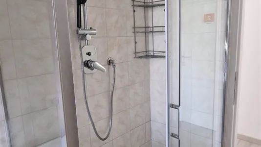 Rooms in Roma Municipio VIII – Appia Antica - photo 9