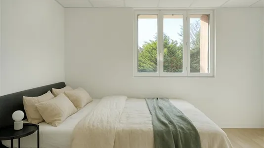 Apartments in Bobigny - photo 2