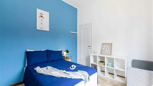 Rooms in Milano Zona 8 - Fiera, Gallaratese, Quarto Oggiaro - photo 4