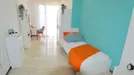 Room for rent, Modena, Emilia-Romagna, &lt;span class=&quot;blurred street&quot; onclick=&quot;ProcessAdRequest(9951578)&quot;&gt;&lt;span class=&quot;hint&quot;&gt;See streetname&lt;/span&gt;[xxxxxxxxxxxxx]&lt;/span&gt;