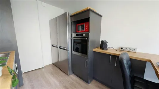 Rooms in Lyon - photo 6