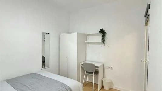 Rooms in Mislata - photo 4