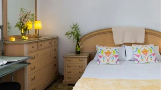 Rooms in Barcelona Ciutat Vella - photo 5