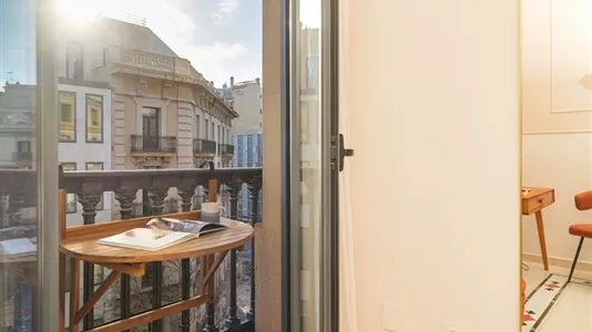 Rooms in Barcelona Eixample - photo 5