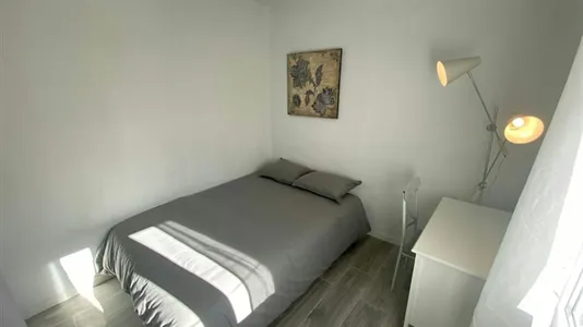 Rooms in Adaro - photo 7