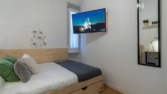 Rooms in Madrid Chamberí - photo 4