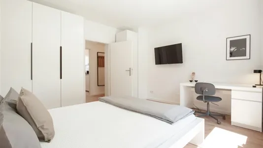 Rooms in Essen - photo 7