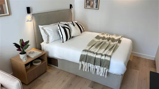 Apartments in El Encinar de los Reyes - photo 4