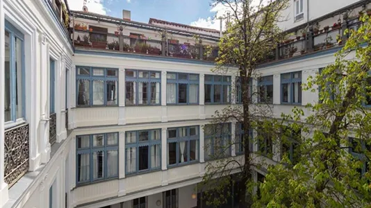 Rooms in Madrid Centro - photo 9