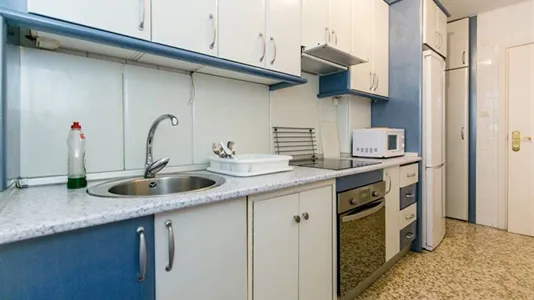 Rooms in Granada - photo 6