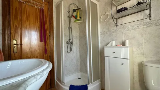 Rooms in Granada - photo 7