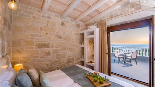 Houses in Heraklion - photo 6