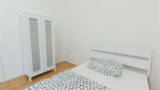 Rooms in Berlin Charlottenburg-Wilmersdorf - photo 2