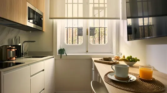 Apartments in Madrid Centro - photo 4