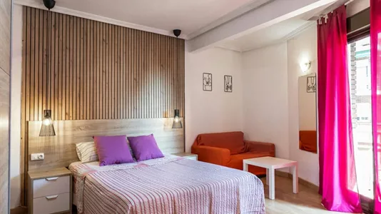 Rooms in Madrid Carabanchel - photo 2