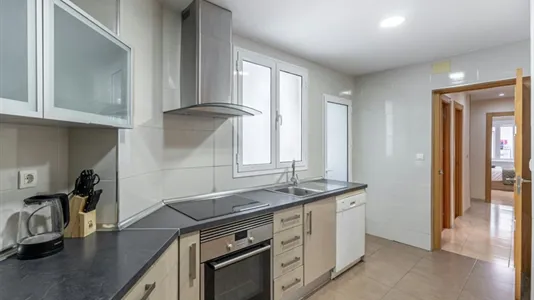 Rooms in Granada - photo 10