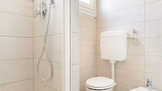 Rooms in Milano Zona 2 - Stazione Centrale, Gorla, Turro, Greco, Crescenzago - photo 8