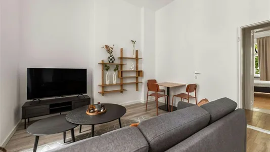 Apartments in Berlin Neukölln - photo 2