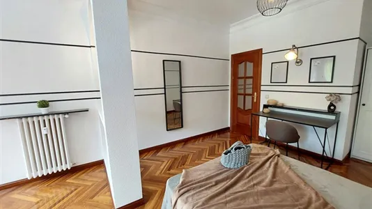 Rooms in Madrid Chamartín - photo 8