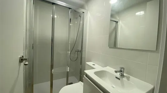 Rooms in Adaro - photo 9