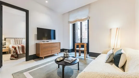 Apartments in Madrid Centro - photo 4