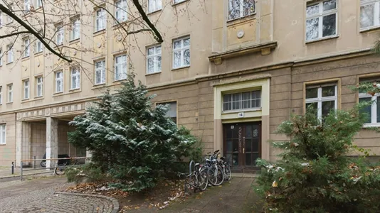 Rooms in Berlin Friedrichshain-Kreuzberg - photo 8