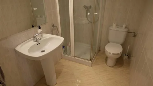 Rooms in Barcelona Eixample - photo 9