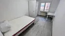 Room for rent, Zaragoza, Aragón, &lt;span class=&quot;blurred street&quot; onclick=&quot;ProcessAdRequest(8700370)&quot;&gt;&lt;span class=&quot;hint&quot;&gt;See streetname&lt;/span&gt;[xxxxxxxxxxxxx]&lt;/span&gt;