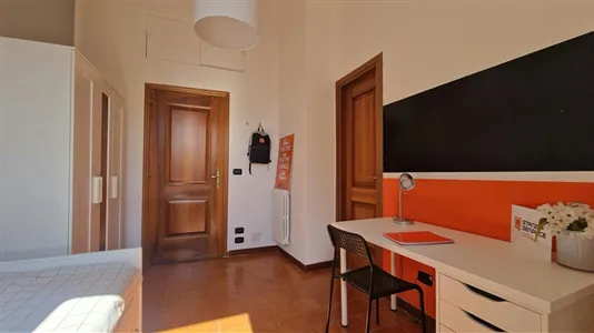 Rooms in Roma Municipio VIII – Appia Antica - photo 10