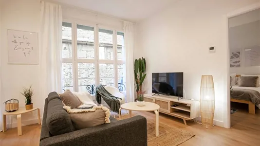 Apartments in Barcelona Ciutat Vella - photo 3