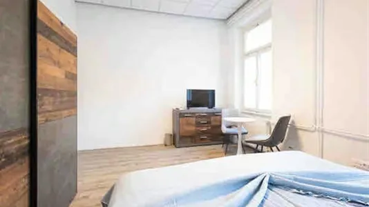 Rooms in Besnica - photo 4