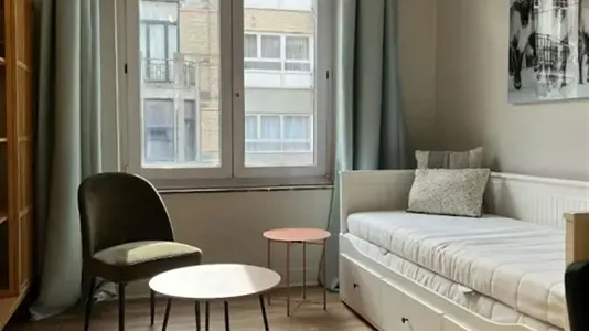 Apartments in Brussels Sint-Gillis - photo 4