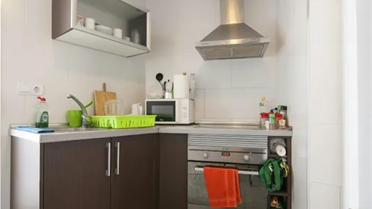 Rooms in el Camí de Vera - photo 9