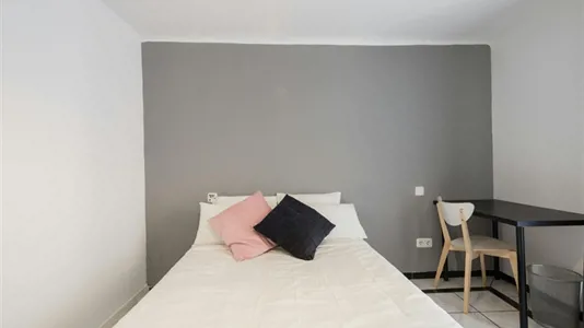 Rooms in Madrid Centro - photo 1