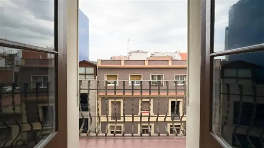 Rooms in Barcelona Sants-Montjuïc - photo 8