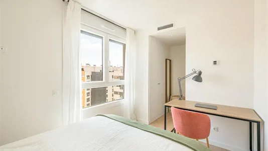 Rooms in Cañada Real de la Galiana - photo 1