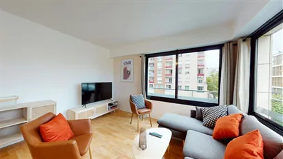 Room for rent in Versailles, Île-de-France