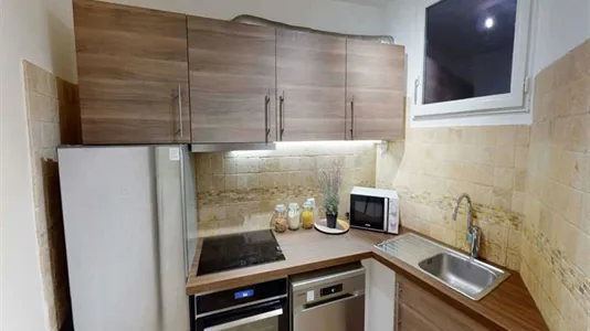 Rooms in Paris 17ème arrondissement - photo 8