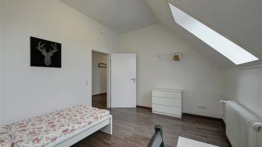 Rooms in Stuttgart Bad Cannstatt - photo 2