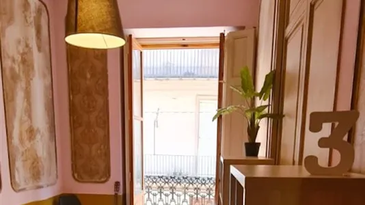 Rooms in Valencia Ciutat Vella - photo 10