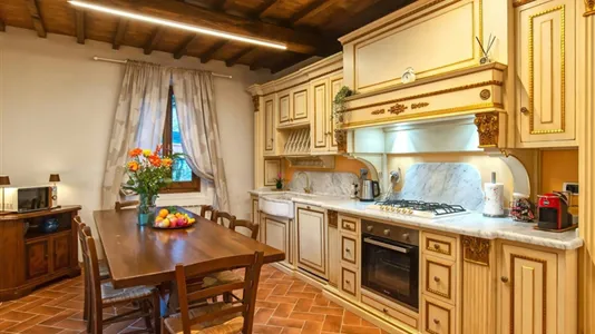 Apartments in Vicchio - photo 2