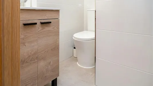 Rooms in Zaragoza - photo 7