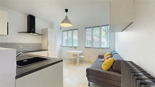 Rooms in Lyon - photo 9