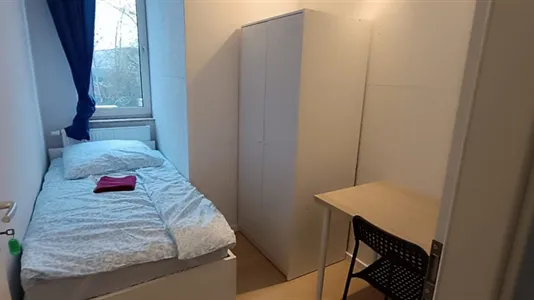 Rooms in Bochum - photo 2