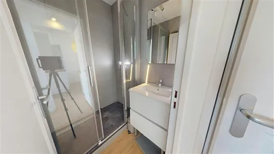 Rooms in Lyon - photo 10