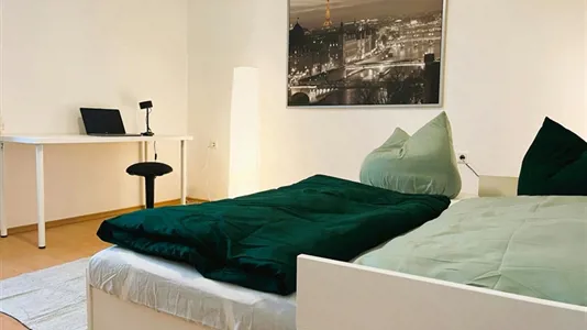 Rooms in Augsburg - photo 2