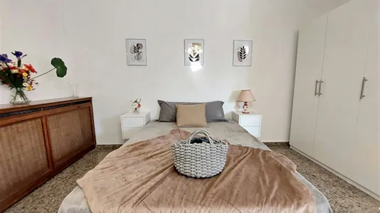 Rooms in Madrid Fuencarral-El Pardo - photo 5