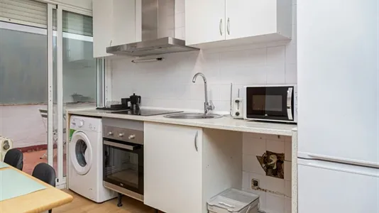 Rooms in Zaragoza - photo 7